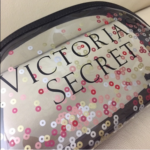 NWT Victoria’s Secret cosmetic case - Picture 5 of 5
